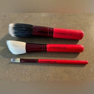 MAC Cosmetics Makeup Brush Set